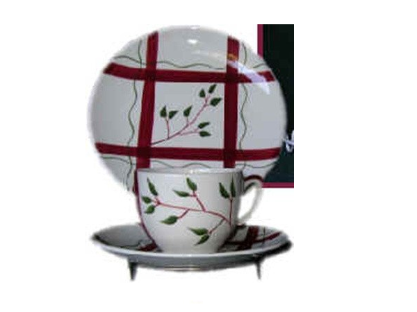 Cup and Saucer Plate Stand | Auckland | New Zealand | Maxim Displays