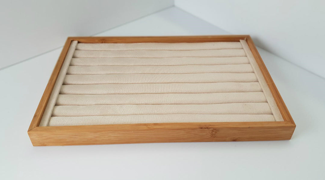 Ring Display Plate Bamboo Creme Suede